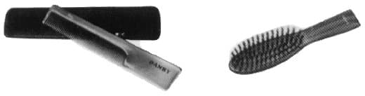 IMPA 110905 – Hair Comb Pocketable With Sack