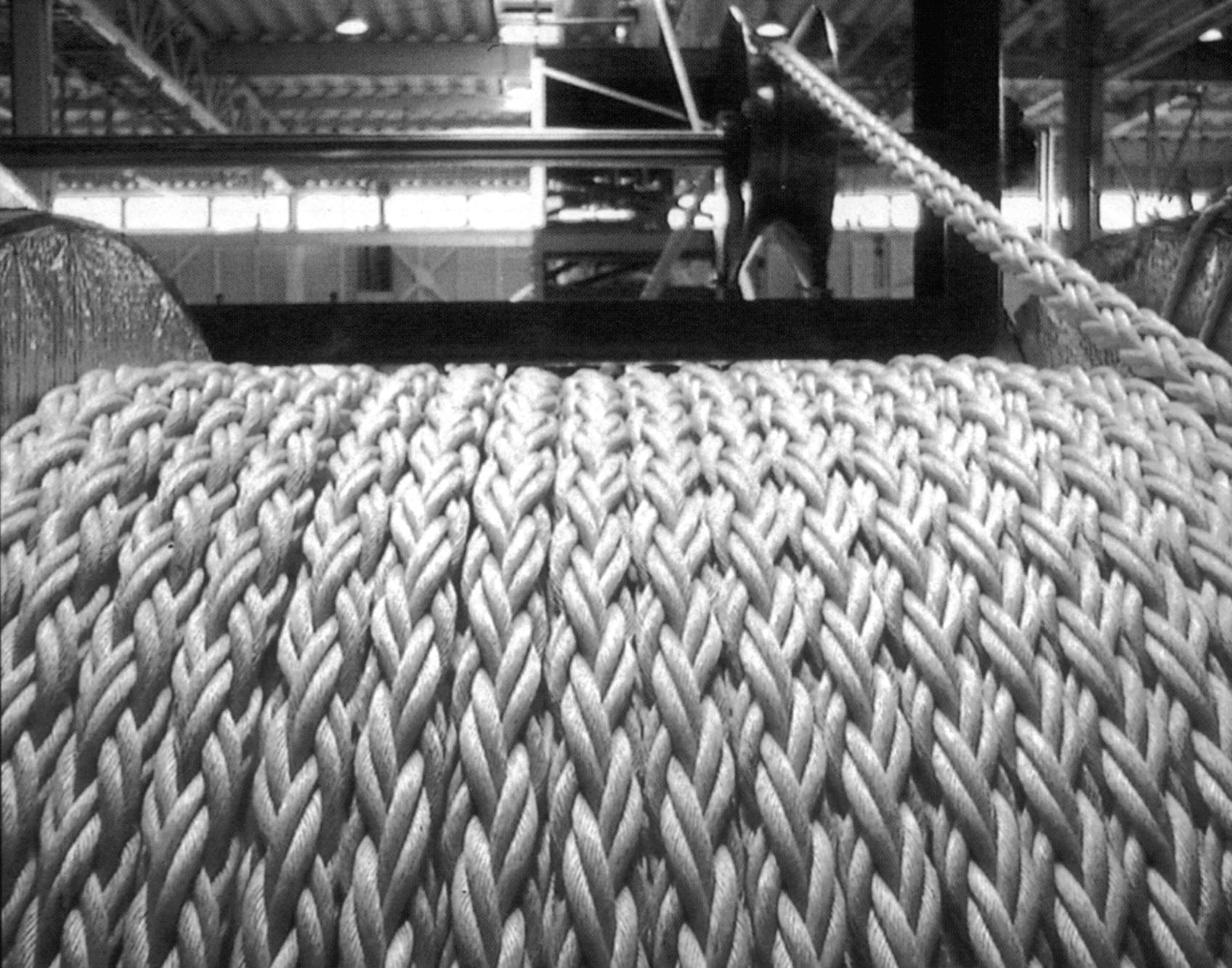 IMPA 211547 – Rope Mooring 12st Marine Power, 11-1/8""Cir X 200mtr W/Nk Cert