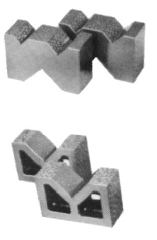 IMPA 651061 – Vee Block B-Type 200mm