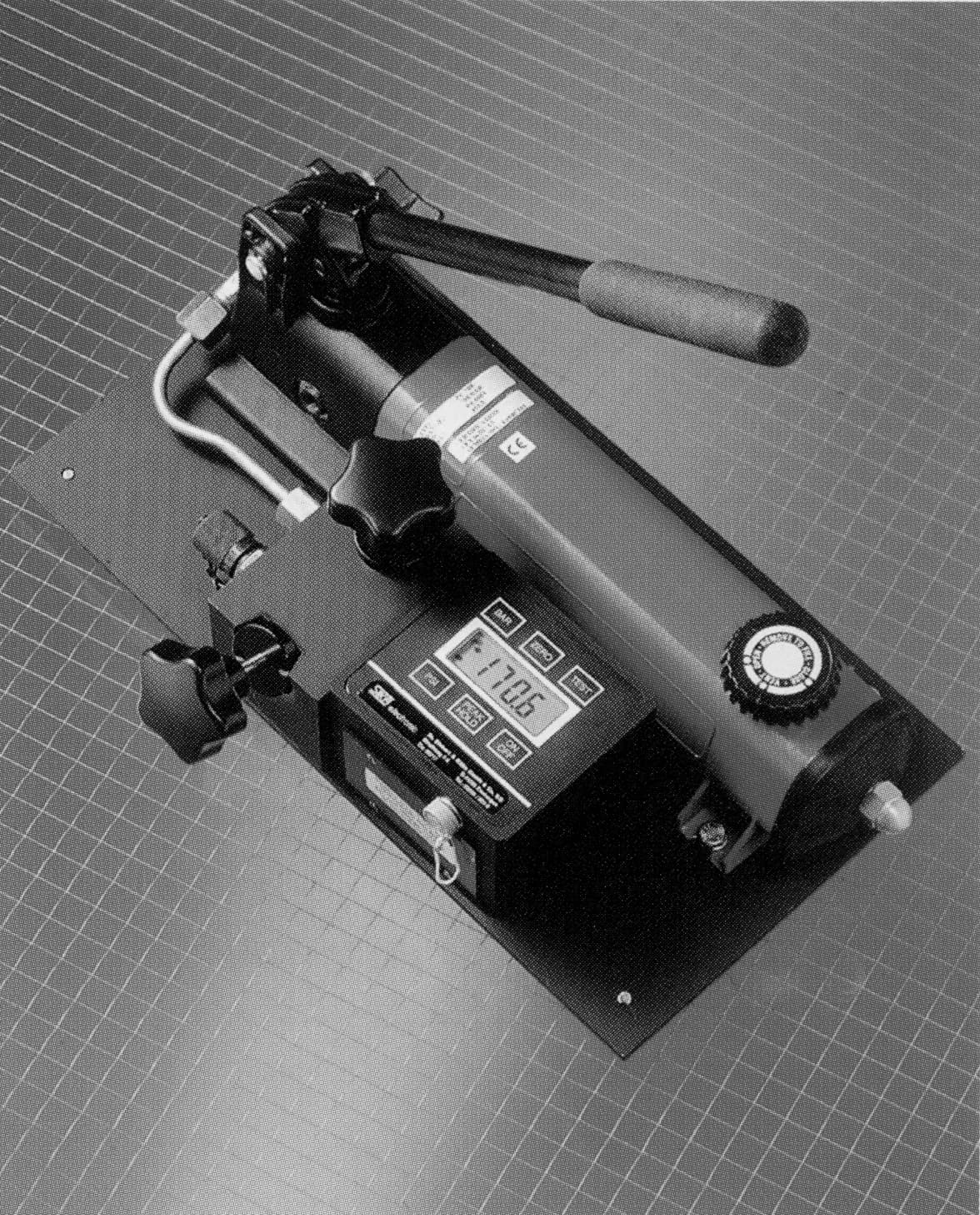 IMPA 651586 – Pressure Calibrator Hydraulic , 200/350/450/700bar Pc 700