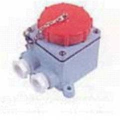 IMPA 792764 – Receptacle Watertight Iec Type , 3pin Ac380-415v/Ac440-460v Red